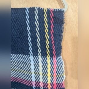 Vince Camuto Multicolor Plaid Scarf